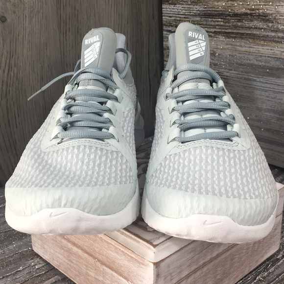 • W NIKE RENEW RIVAL barely grey/geode teal - Picture 7 of 8